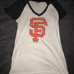SF Giants shirt